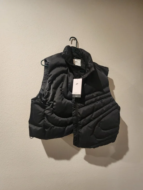 Women's Nike Sportswear Swoosh Series Oversized Down Gilet - Picture 9 of 16